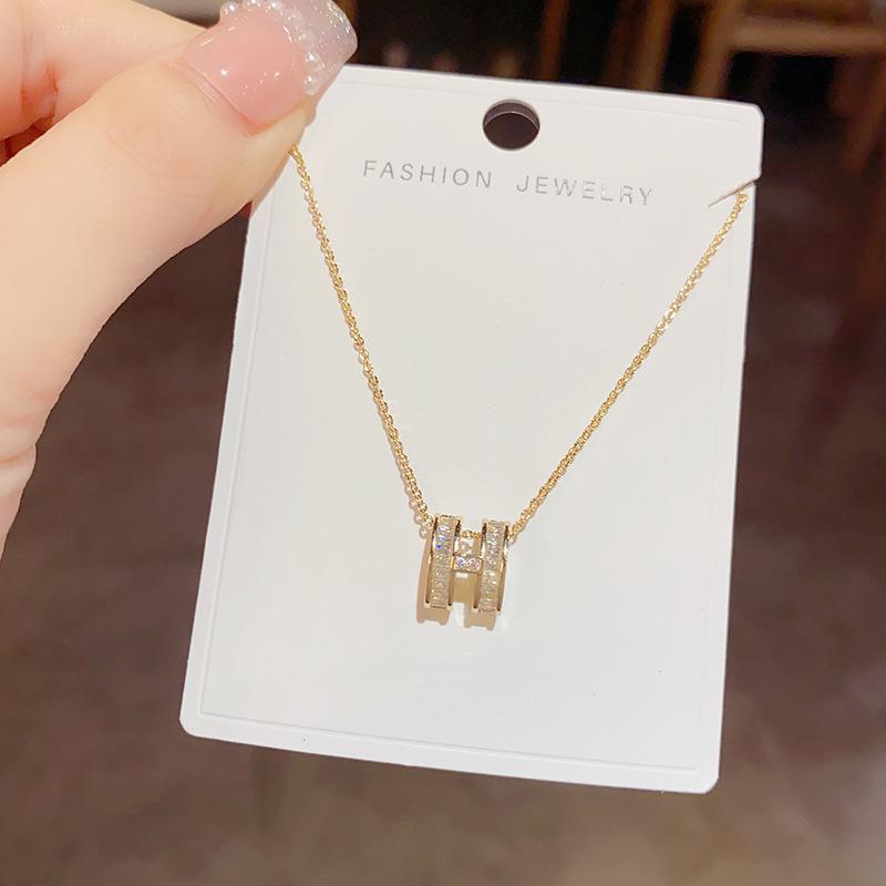 Fashionable Light Luxury Niche Versatile H-letter Necklace