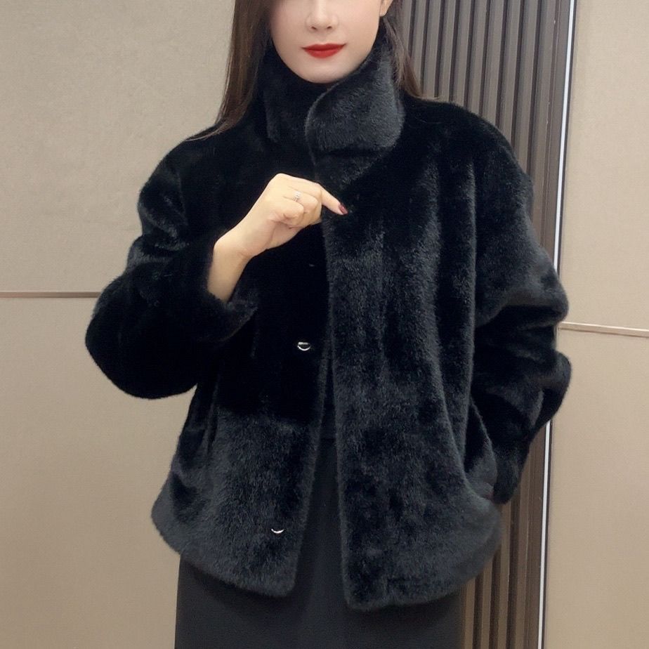 Short Fashion Stand Up Collar Leopard Print Fur Coat for Women In Winter Warm and Loose