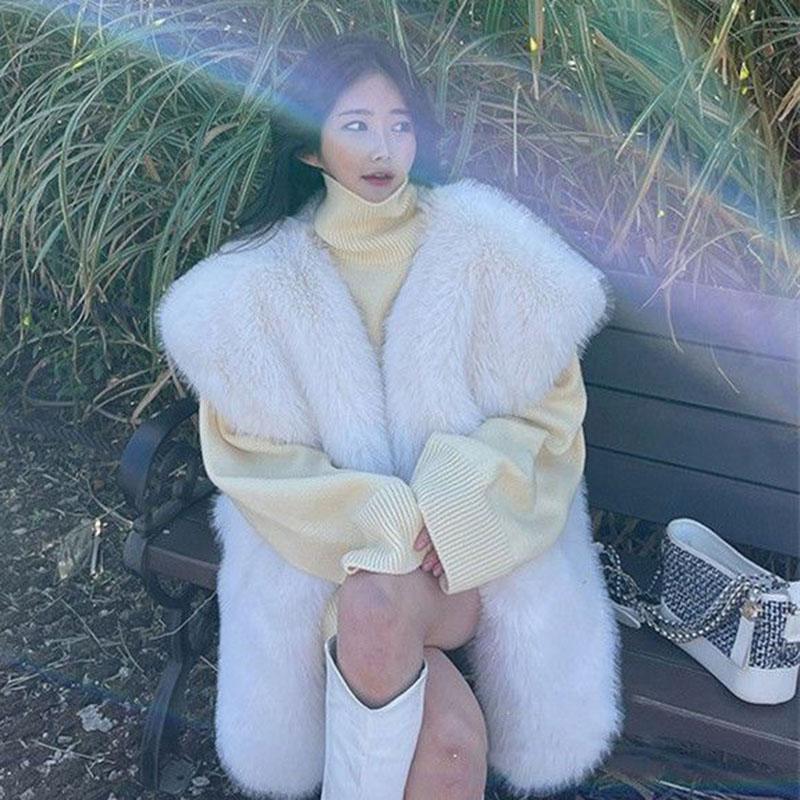 High-quality V Neck Fake Fur Vest Thickened Autumn Winter Plush Waistcoat Mid Length Sleeveless Furry Tanks Cardigan Tops Sleeveless Jackets Female