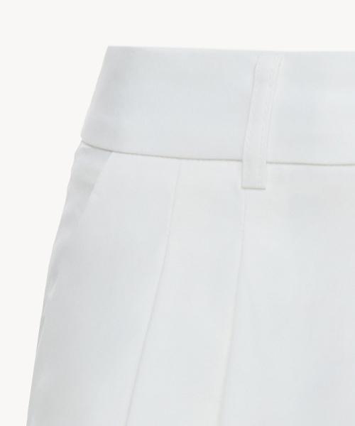RIDIFI Two-Tuck Bermuda Pants_White