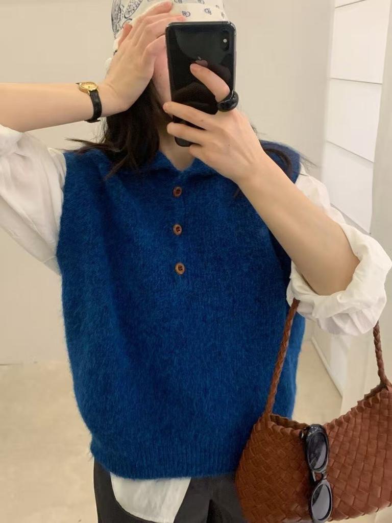 Korean style minimalist stand-collar sleeveless knit sweater for women, early spring new loose and simple button layering vest outerwear