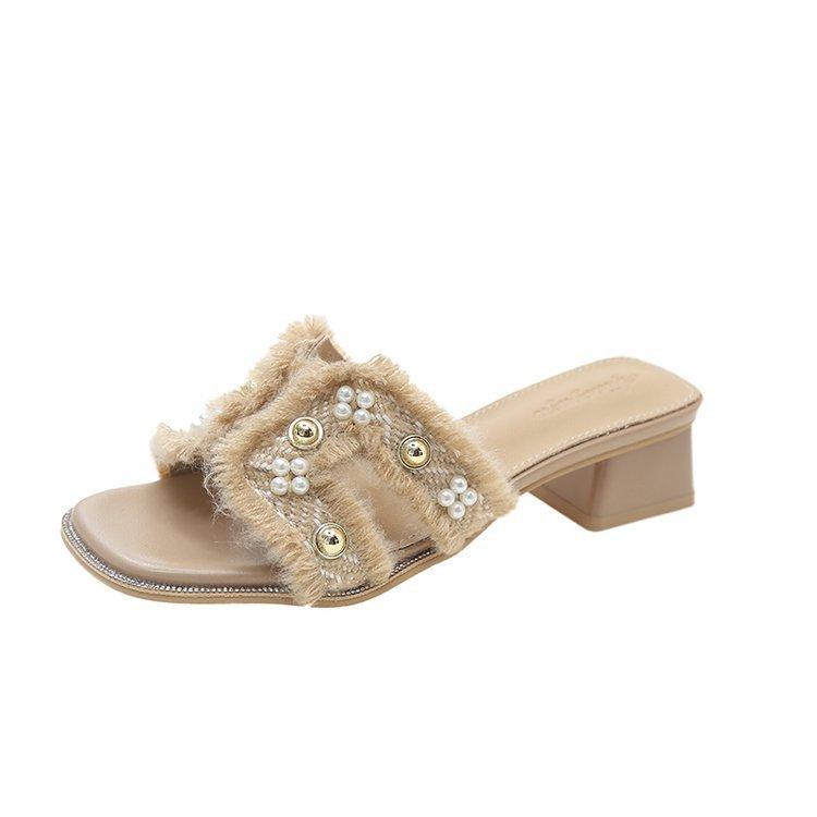 

2025 summer new Xiaoxiangfeng flat-bottomed slippers women wear spring gentle fairy versatile pearl beach sandals 35