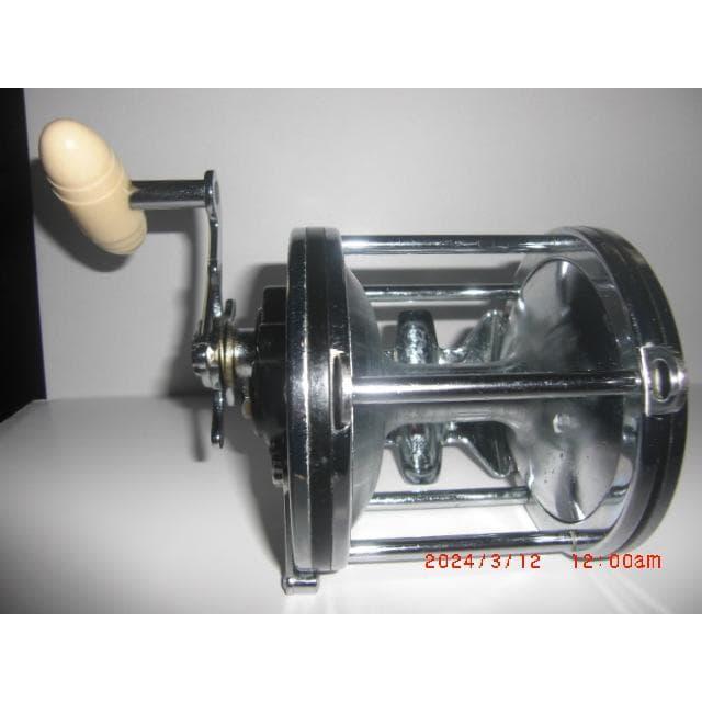 Used PENN SENATOR 6/0 fishing gear reel