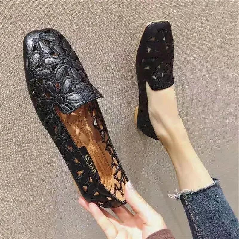 Fashion Hot Selling Summer 2025 Hot Seller New Retro Fashion All-match Flat Roman Shoes Soft Sole Bun Toe Sandals with Mom Shoes