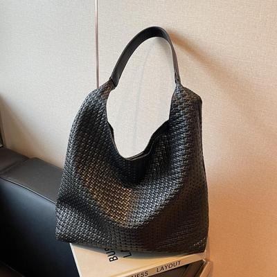 Tote Bag Large Capacity 2026 New Casual Woven Armpit Bag Commuting To Work Versatile Shoulder Bag
