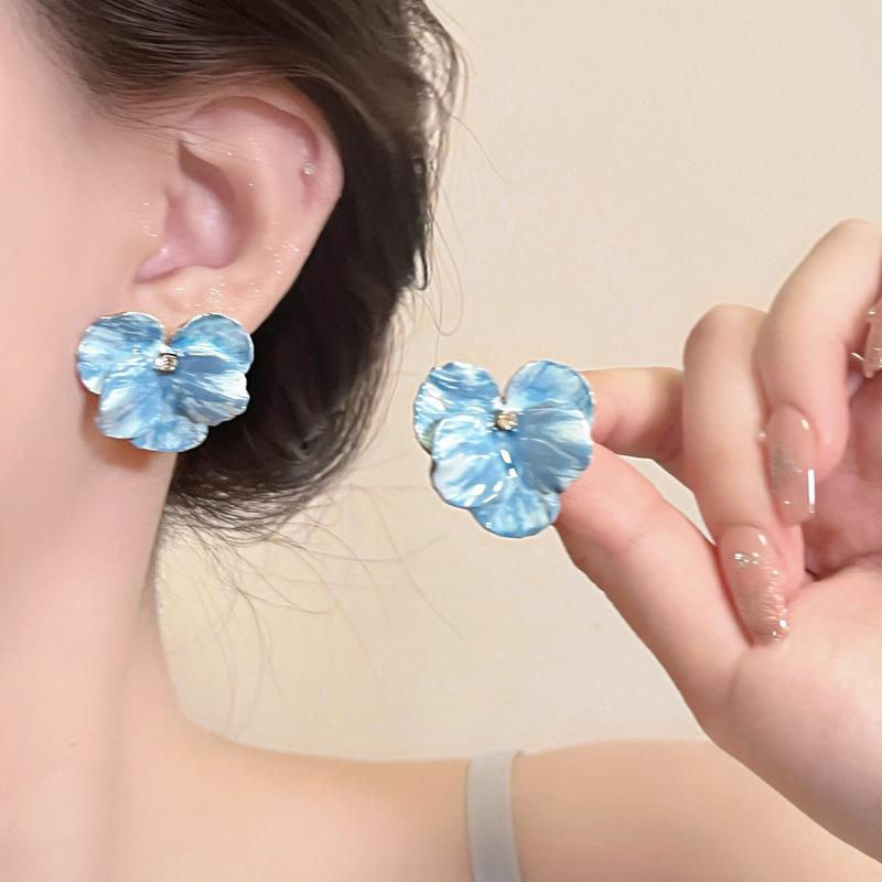Dripping oil blue flower earrings high sense temperament versatile new stud earrings fashion Internet celebrity niche earrings women