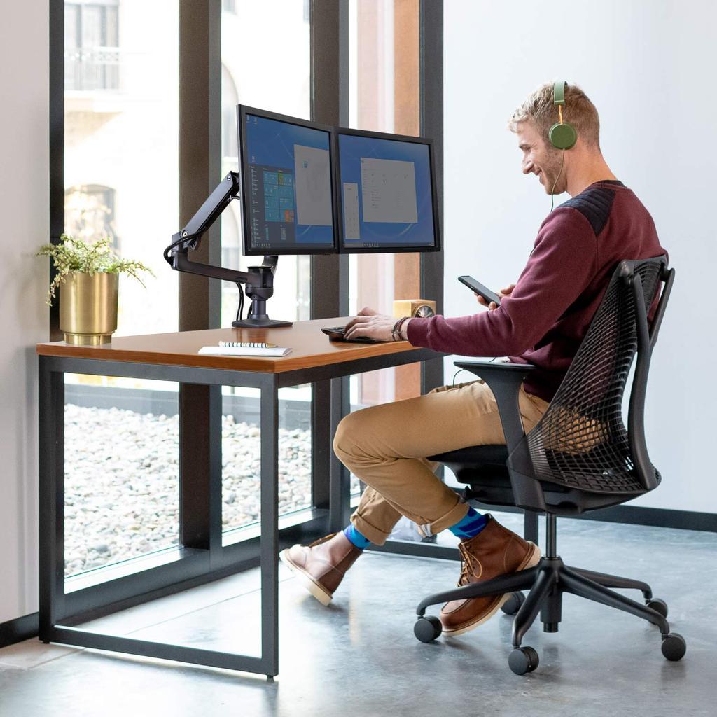 Ergotron LX Desk Dual Monitor Arm Horizontal 2 Screens Matte Black Up To 27 Inches Compatible with VESA Standards (6.4-18.1kg) 45-245-224