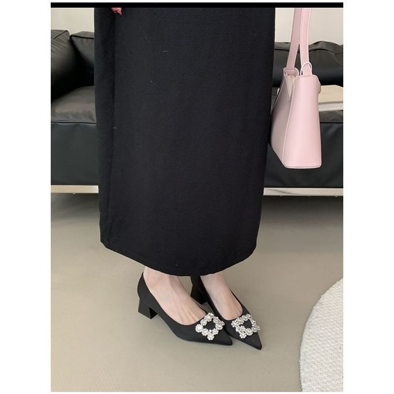 Spring French small fragrant wind pointed rhinestone shallow mouth soft leather middle heel shoes new thick heel single shoes children