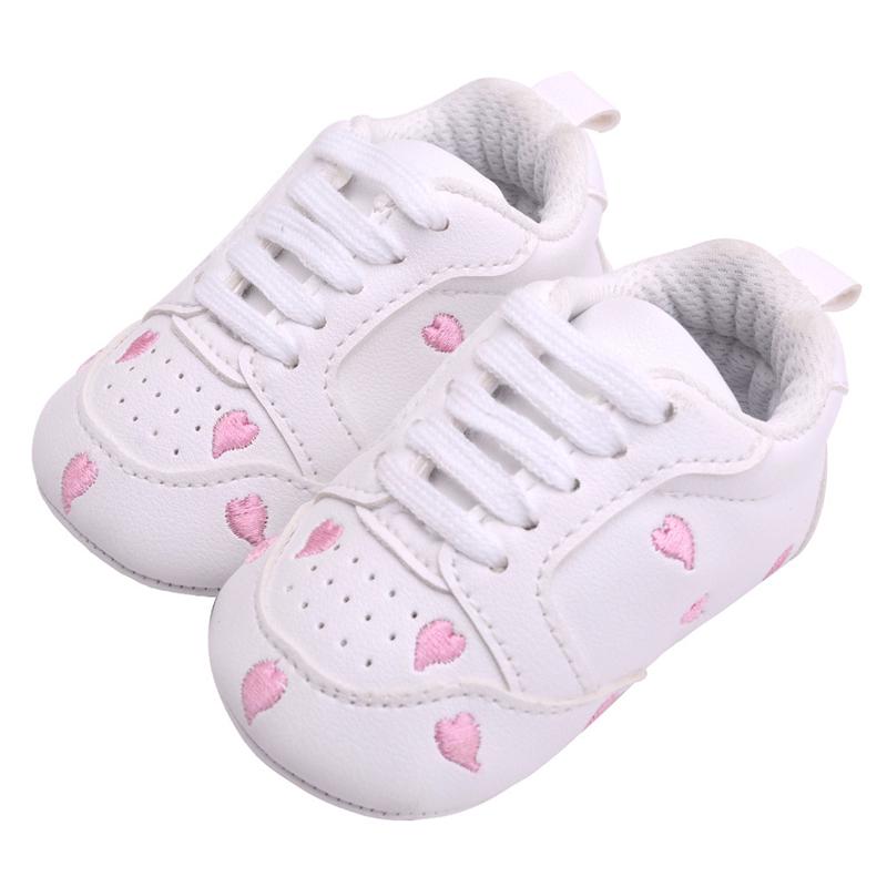 

Детская обувь для новорожденных мальчиков и девочек, кроссовки с сердечками и звездами для первых ходунков, детские кроссовки из искусственной кожи на шнуровке для малышей 12-18m белый/розовый