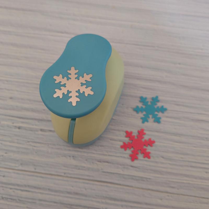 

1,8 см - 2,5 см Квітка Фурадор Diy Paper Cut Дірокол Eva Foam Maker Економія праці для скрапбукінгу для дитини Дирокол своїми руками Ручна робота snowflake різнокольоровий