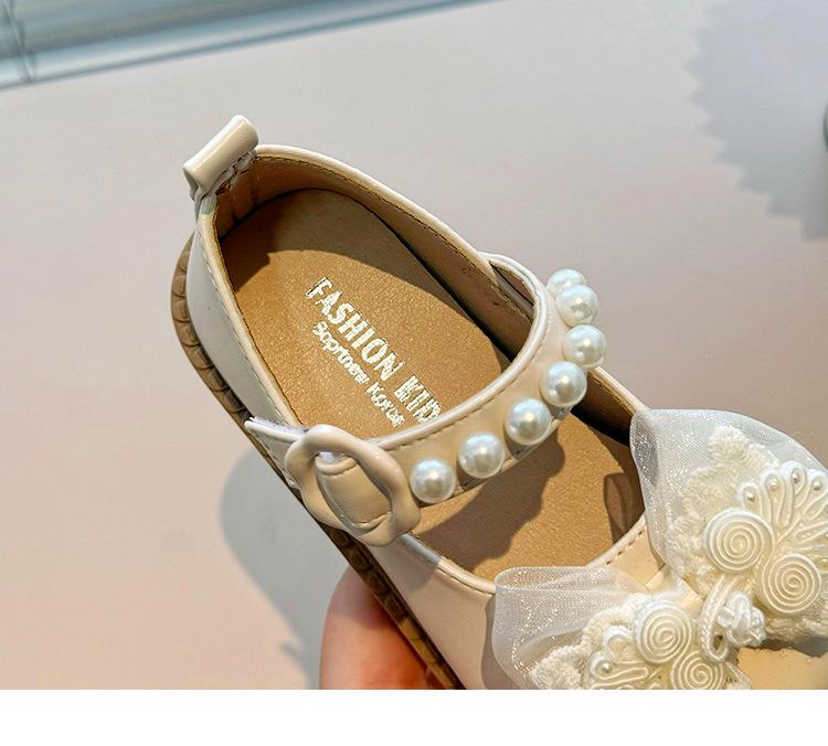 Girls' Leather Butterfly Lace Soft Sole Shoes - Spring/Autumn 2026 Fashion Dance Style