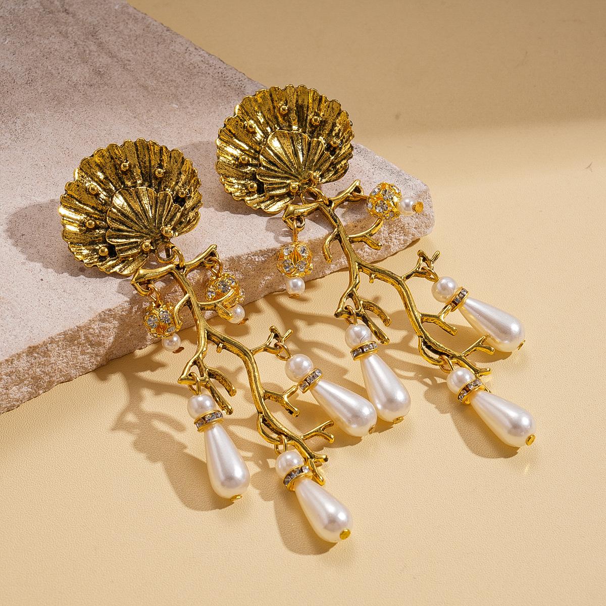 Vintage diamond-set imitation pearl branch water drop silver needle earrings court style earrings