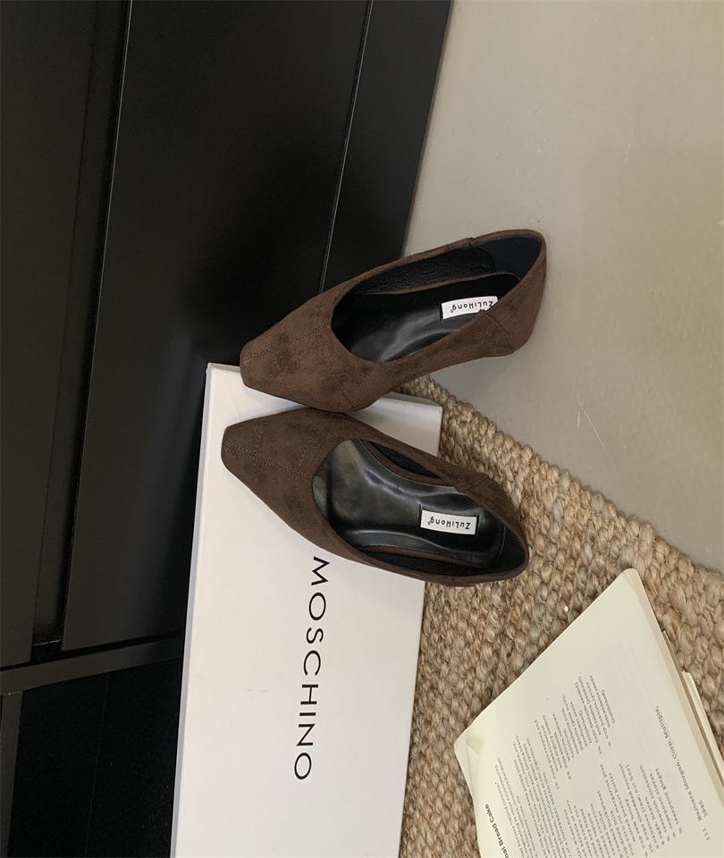 

Французские остроносые туфли-лодочки женские туфли 2025 новая летняя темпераментная замшевая обувь на низком каблуке и для работы 39 темно-коричневого