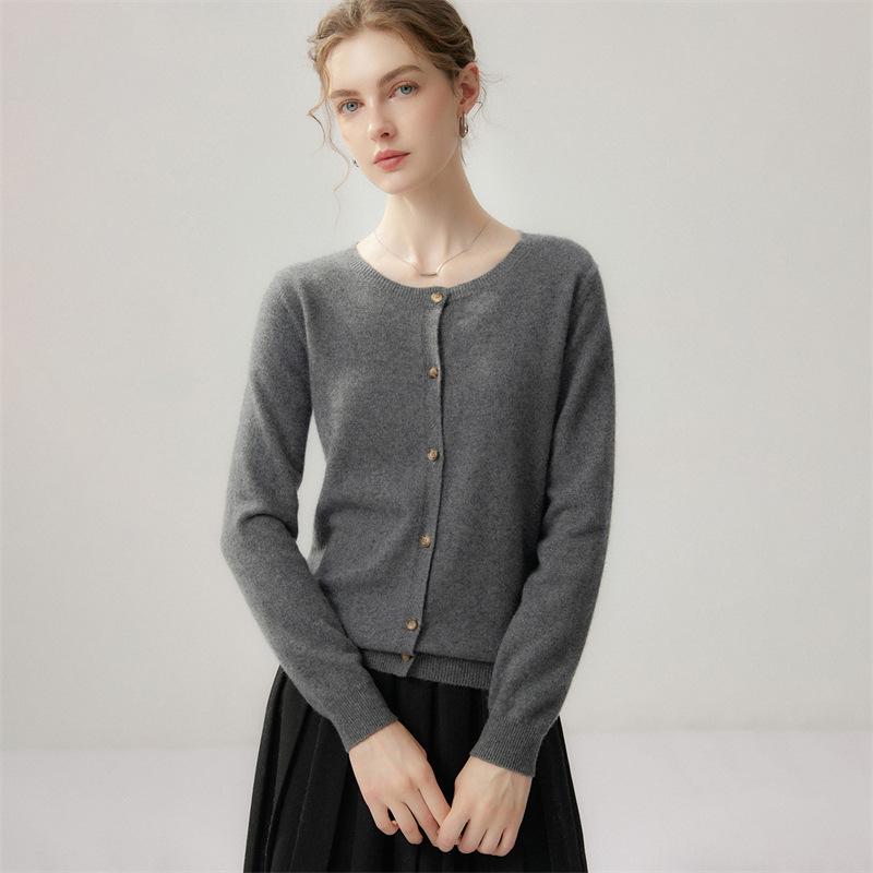 Elegant 100% Cashmere Round Neck Long Sleeve Outerwear