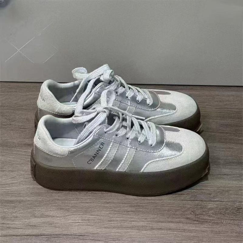 

Inner height increase women s spring and summer new platform casual board shoes retro versatile white shoes 40