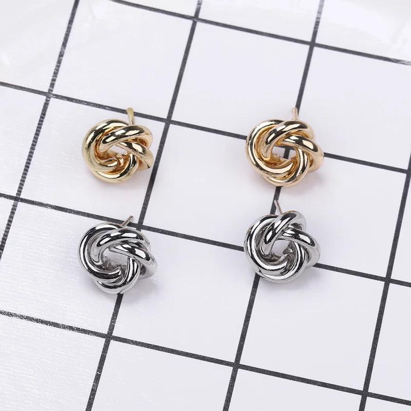 Classic Simple Geometric Circles Twist Stud Earrings for Women Personality Trend Hip Hop Rock Temperament Jewelry Accessory Gift