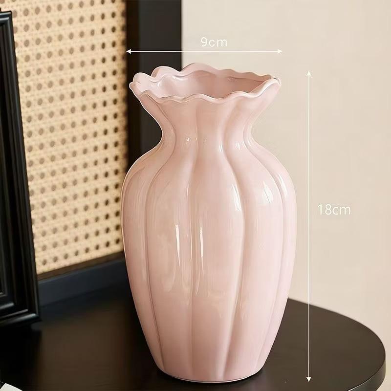 Cream Ceramic Vase Ruffled Edge Fluted Design Home Table Decor Vase For Fresh Flower Arrangement