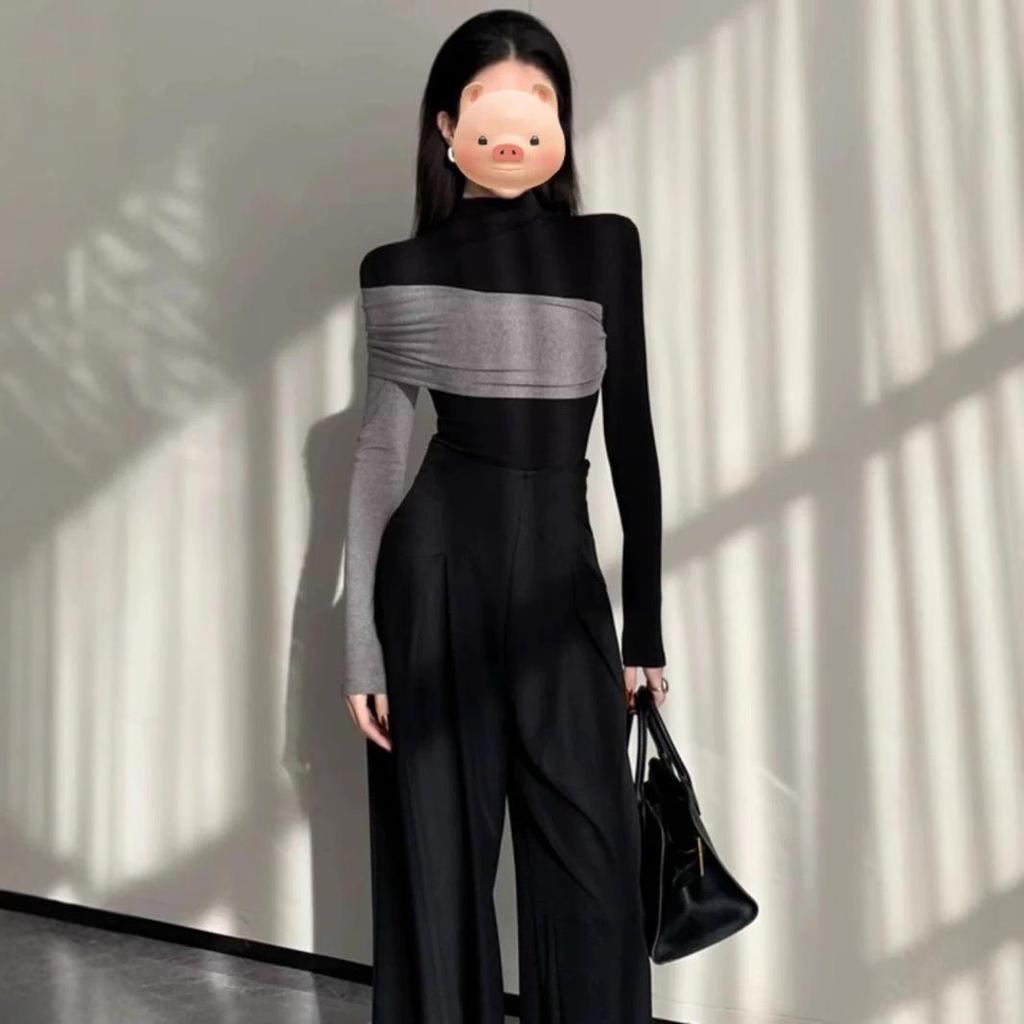 Damski jesienno-zimowy T-shirt z długim rękawem, dopasowany, z półwysokim dekoltem, w blokach kolorystycznych