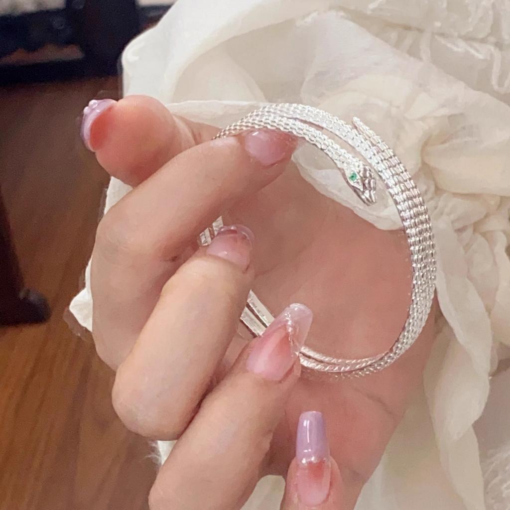 925 Sterling Silber dreilagiges Schlangenarmband Persönlichkeits-Charm Einfache Frau Tierarmband Geburtstagsgeschenk Exklusiver Schmuck
