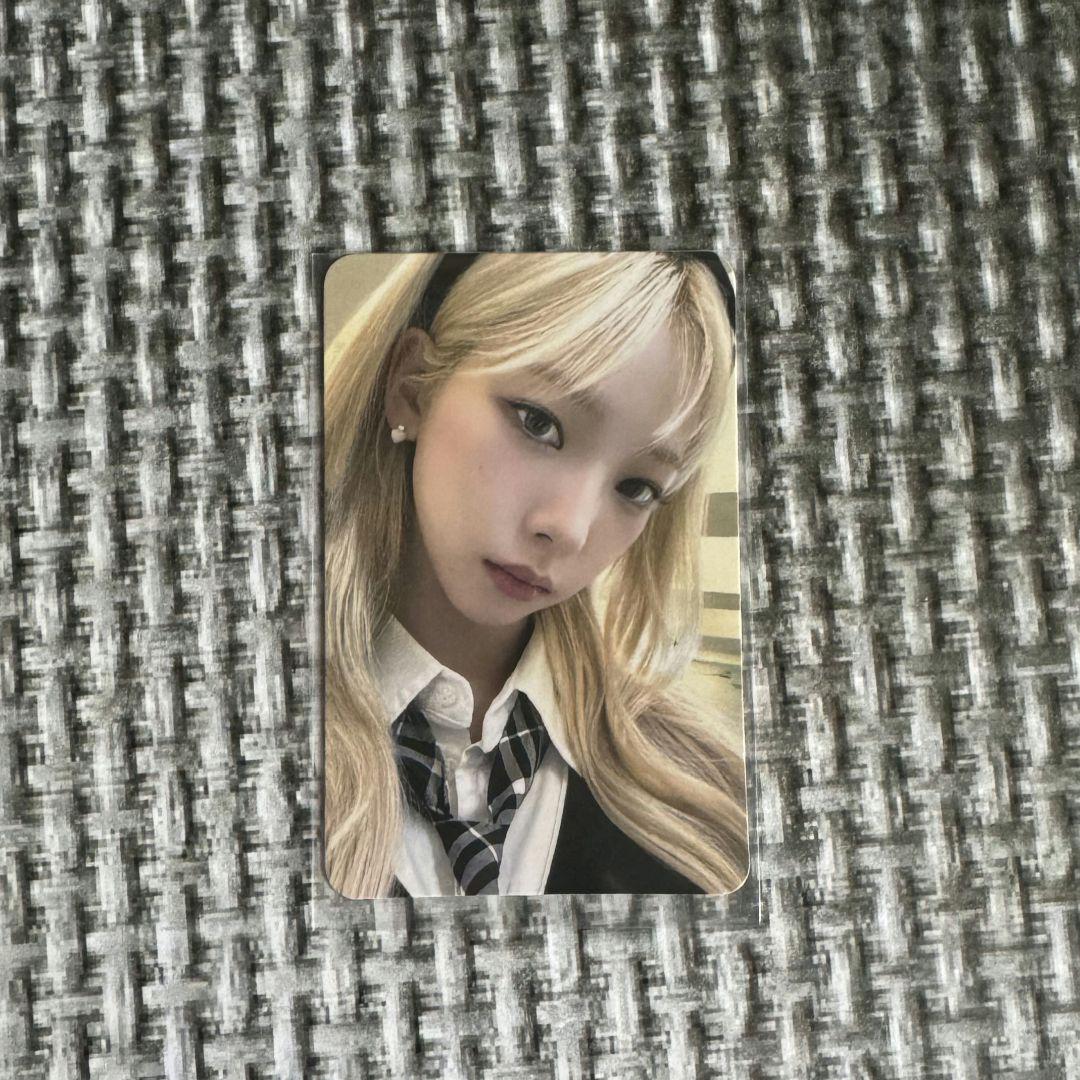 

[USED] aespa Limited Edition Karina Hoodie Trading Card