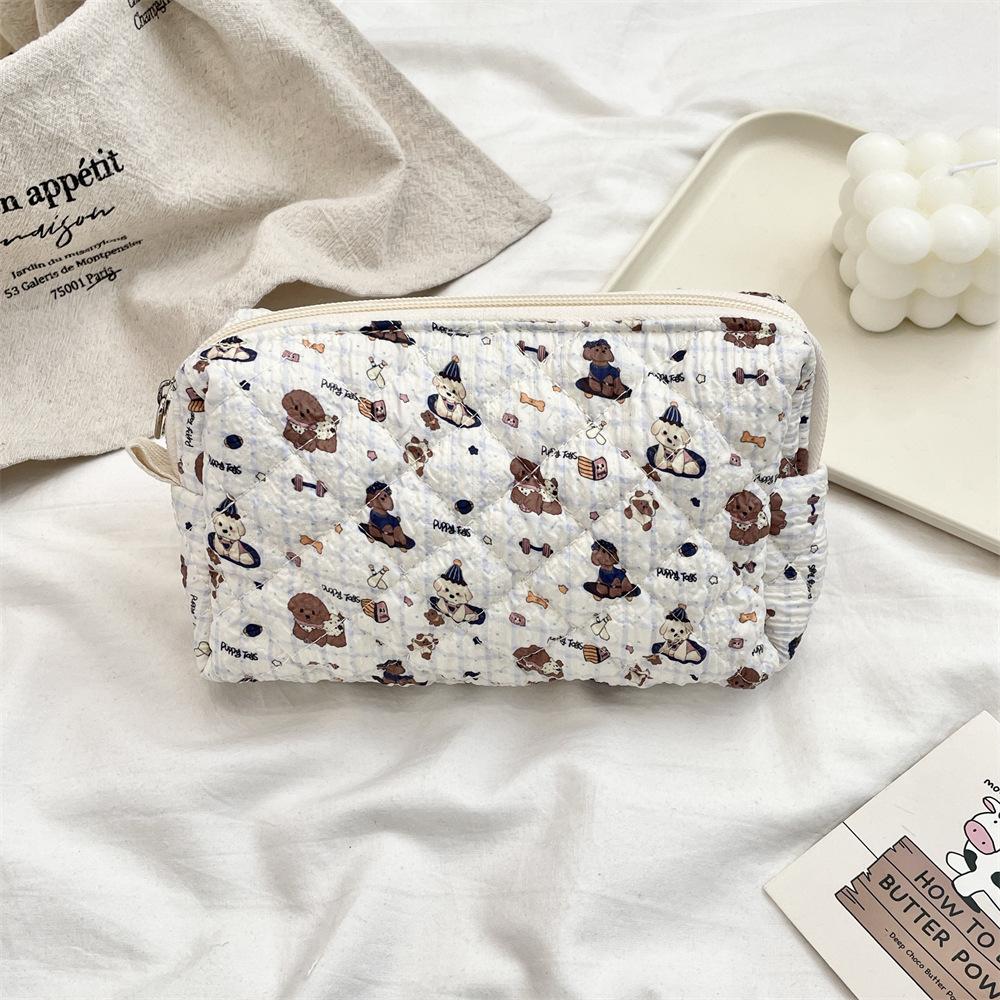 

424 Мультяшный рельефный стеганый пенал Ручная косметичка Женская вместительная сумка для хранения Студенческий пенал на молнии для канцелярских принадлежностей