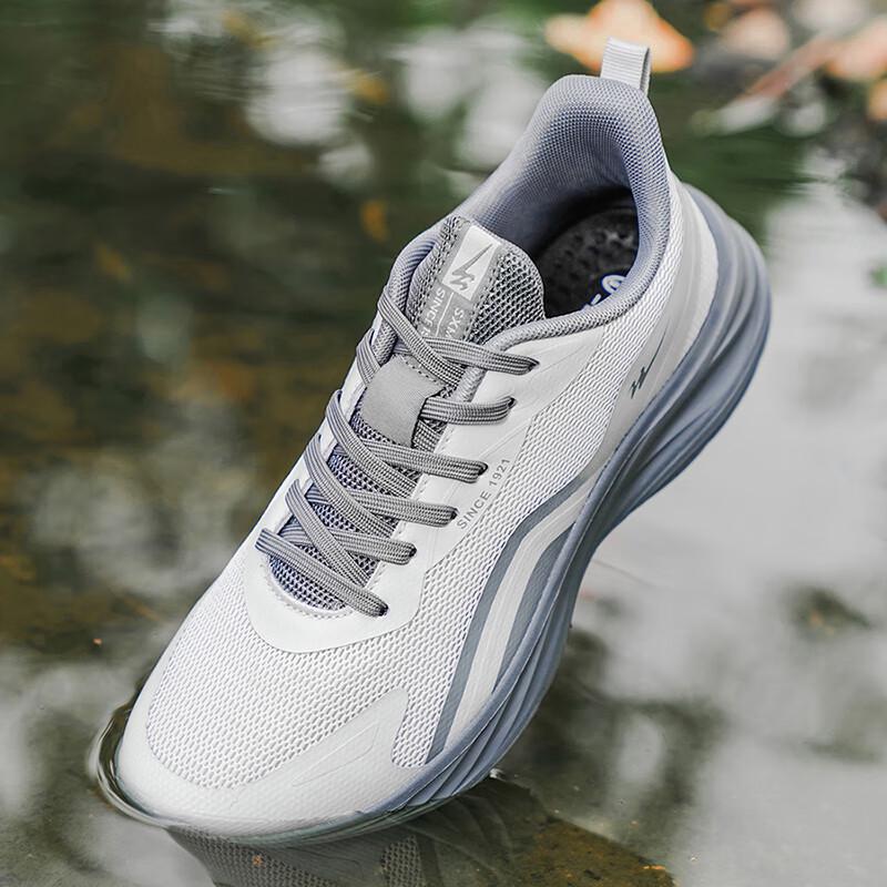 Leichte, wasserdichte Lauf- und Reiseschuhe für Herren