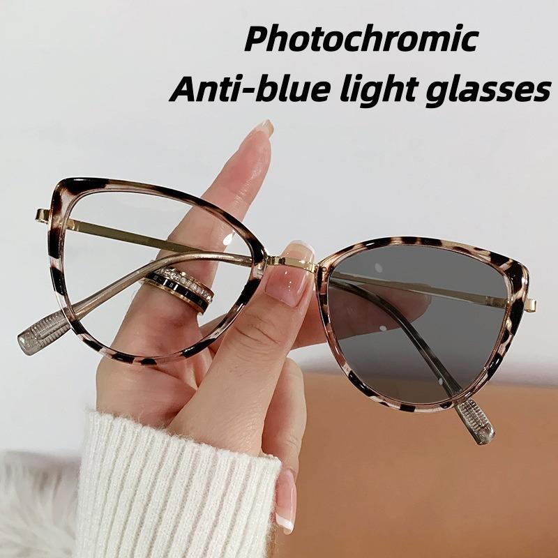 fashion Cat Eye Frame Eyeglasses Photochromic Blue Light Blocking Glasses Women Men Fashion Metal Optical Spectacles Eyewear