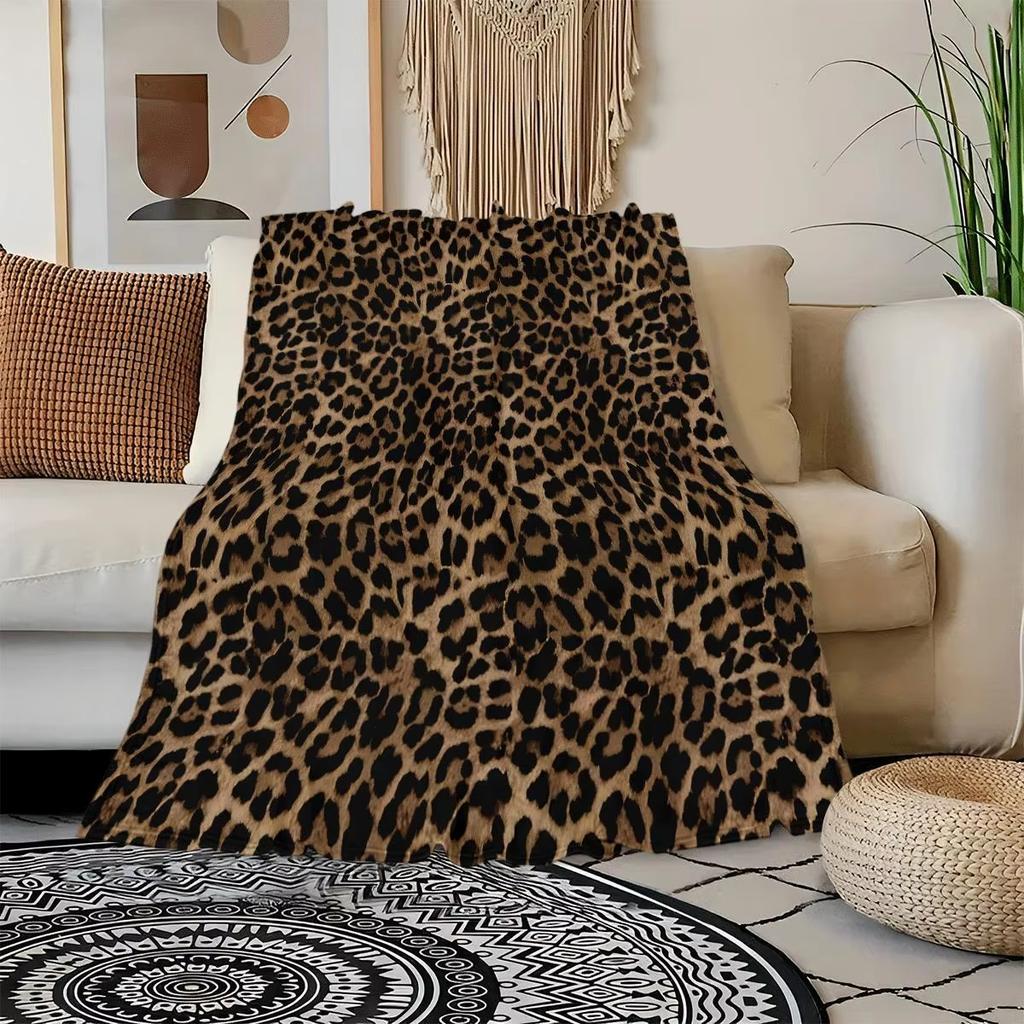 1pc Fashionable Leopard Themed Blanket, Classic Animal Print Pattern, Stylish Home Accent & Gift for Lovers, Statement Decor