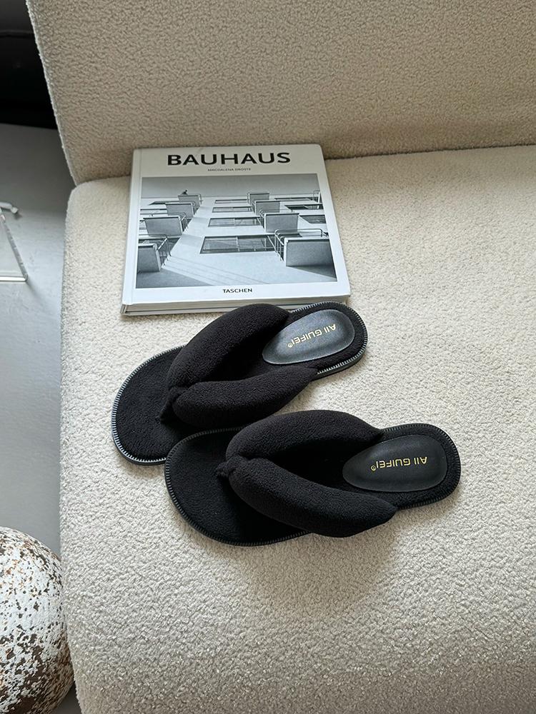 

Женские летние японские простые однотонные шлепанцы в елочку, парная обувь, нескользящая мягкая подошва, фиксирующие стопу, для улицы 40 чёрный