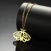 Unisex Aesthetic Punk Style Moth Necklace Elegant Gothic Style Necklace with Animal Pattern Pendant for Fashion Lovers