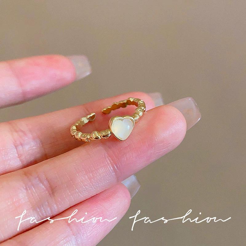 Elegant Butterfly Zircon Silver Ring: Women's High-End Luxury Style Jewelry