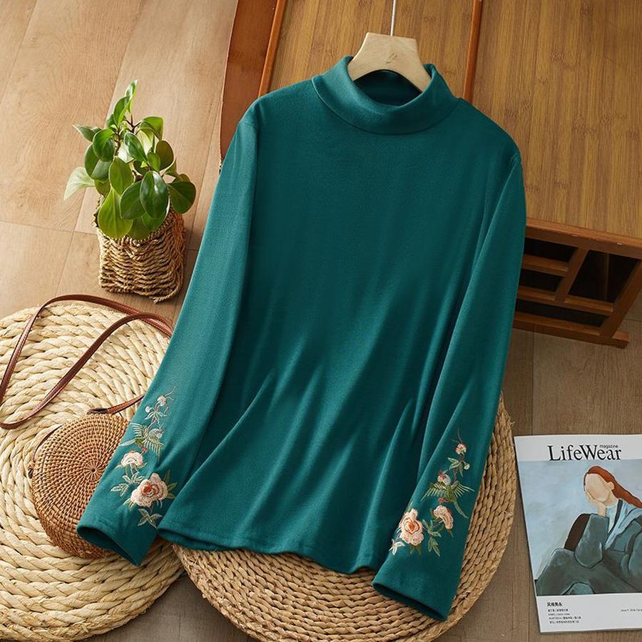 Autumn Winter Retro Velvet Bohemian Embroidery Base Layer Long Sleeve Top for Women