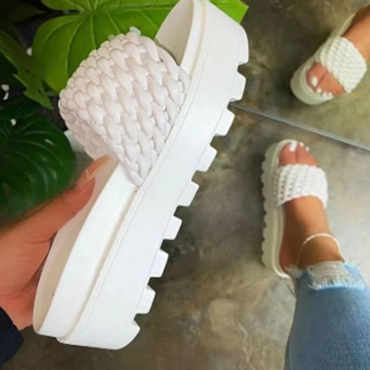 Fashion Spring/Summer 2025 women Luxury Shoes Slipper Summer PU leather Women's Sandal Casual Slides Outdoor Female ms Flip Flops