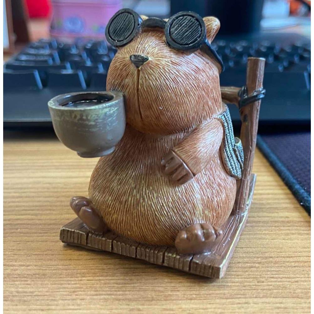 Lovely Tea Drinking Capybara Resin Statue, Small Animal Ornament for Bookshelf, Windowsill Household Display