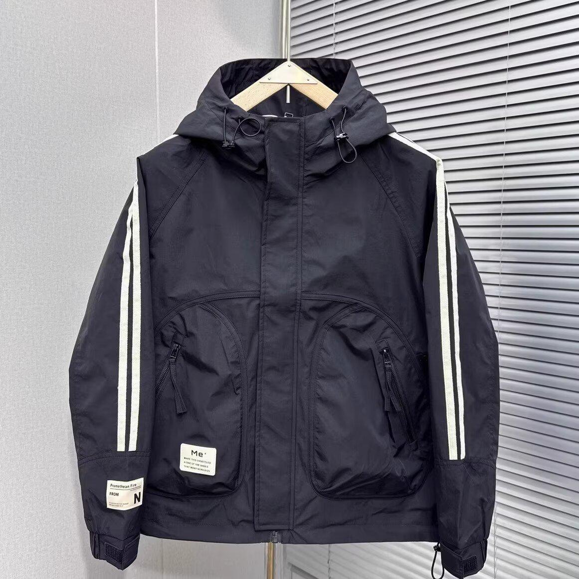 Men s Striped Patchwork Hooded Windbreaker Jacket - Casual Loose Fit for Spring & Autumn M