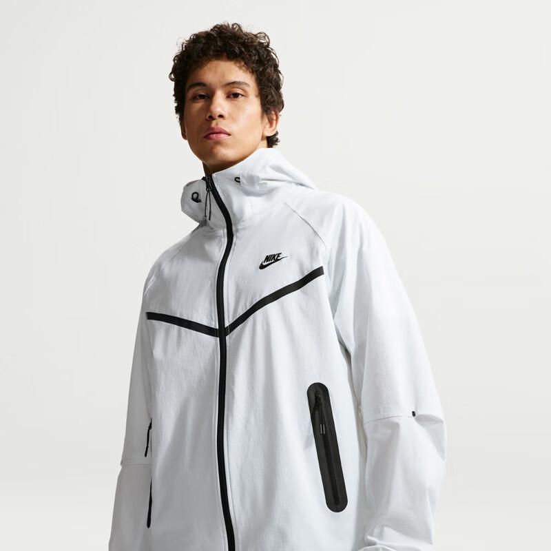 Nike Men's Woven Fitness Running Jacket