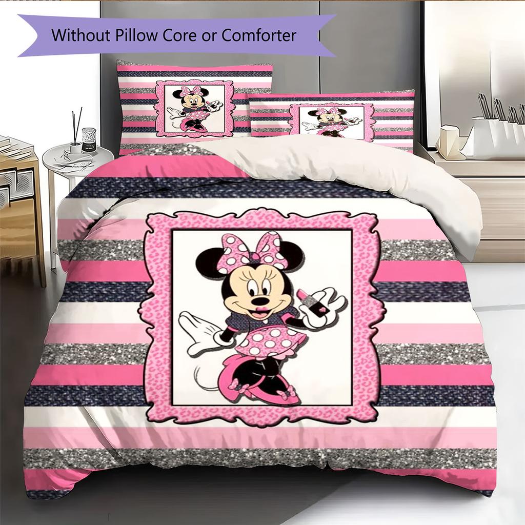 Sweet and cool Minnie Mouse themed print bedding set, warm and comfortable, the perfect choice to decorate a child's bedroom.