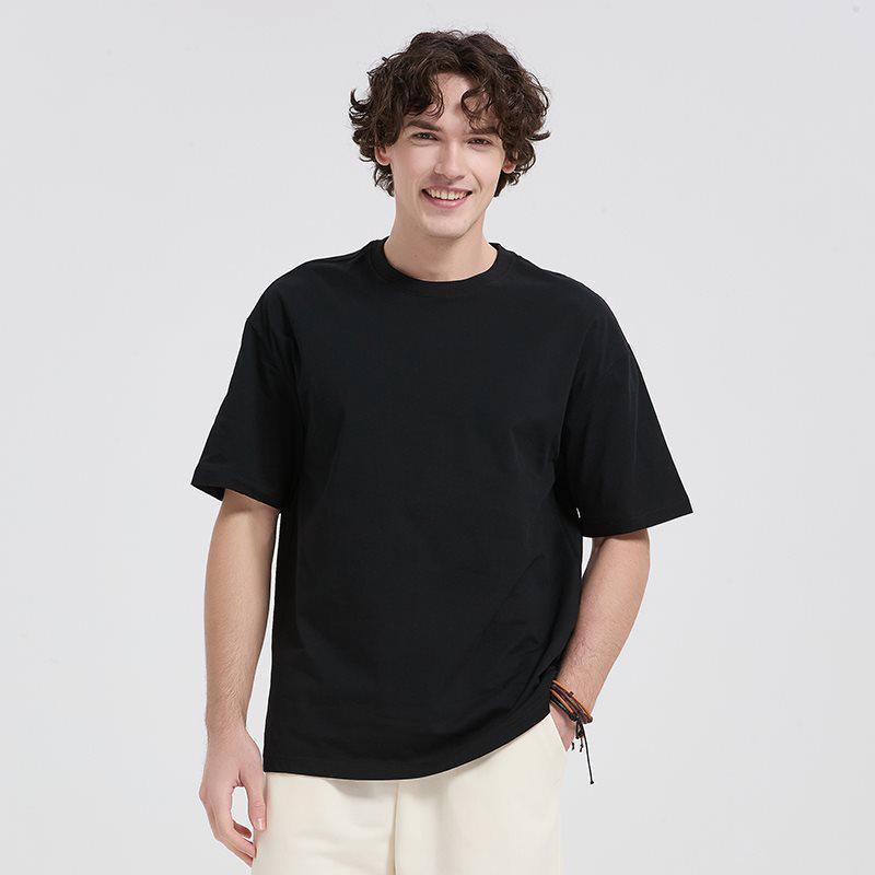 Hochwertiges Herren-Kurzarm-T-Shirt aus gekämmter Baumwolle (220g) mit leicht überschnittenen Schultern - Sommer 2026 Kollektion