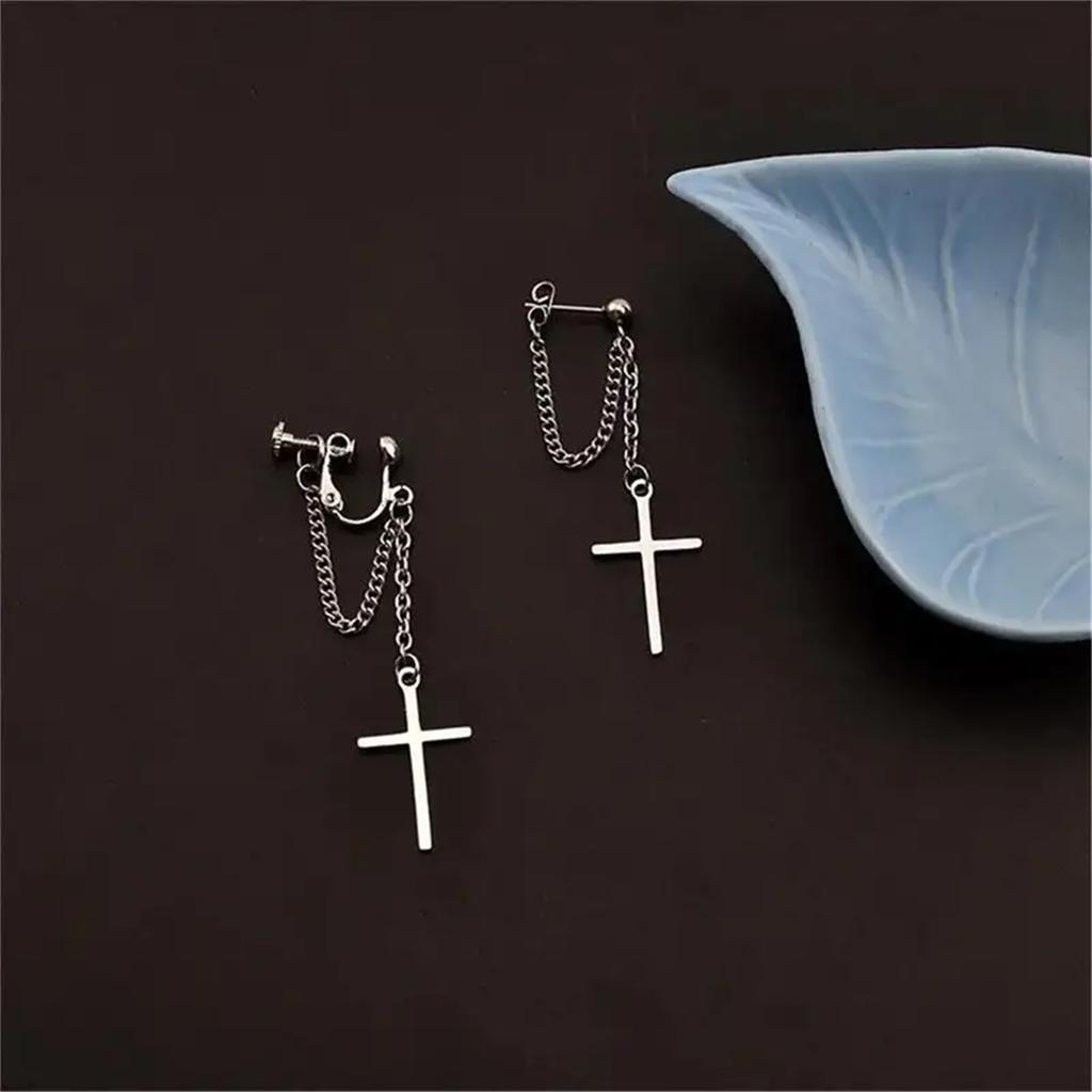 Sølvfarge Cross Chain Design Dingle øredobber Hip Hop Goth Style Legeringssmykker Trendy Faithful Ear Ornaments