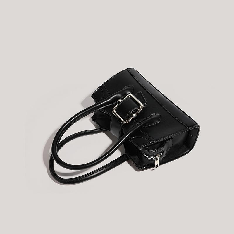 High Sense Fashion Niche Locomotive Bag Versatile Commuter Portable Messenger Bag Women