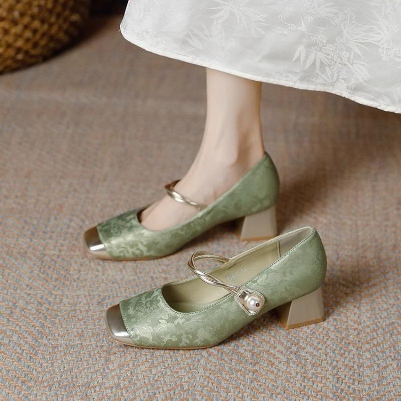 With cheongsam single shoes women's autumn new thick heel Mary Jane shoes temperament gentle style high heels
