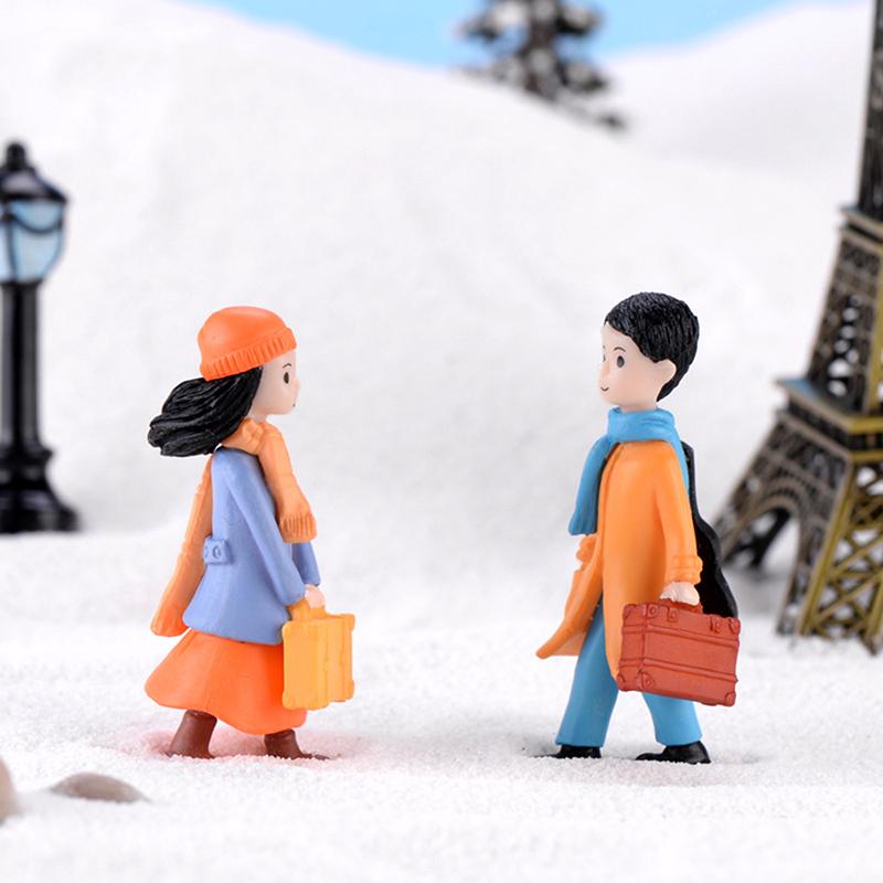 Travel Couple Diy Mini Miniature Fairy Garden Dollhouse Decor Micro Landscape