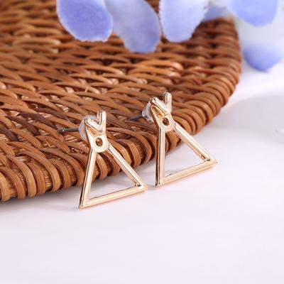 Boucles d'oreilles créatives triangle carré pour femmes tendance simples minimalistes couleur or géométriques métal bijoux d'oreille accessoires