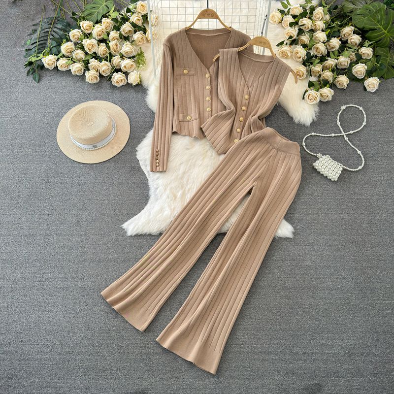 K-style V-neck Single Breasted Knitted Straight Fashion Suit