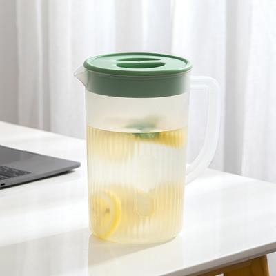 Plastic Water Pitcher with Lid 0.6/0.7 Gallon Cold Drink Dispenser for Juice Iced Tea Lemonade Wide Mouth Ergonomic Handle Refrigerator Storage