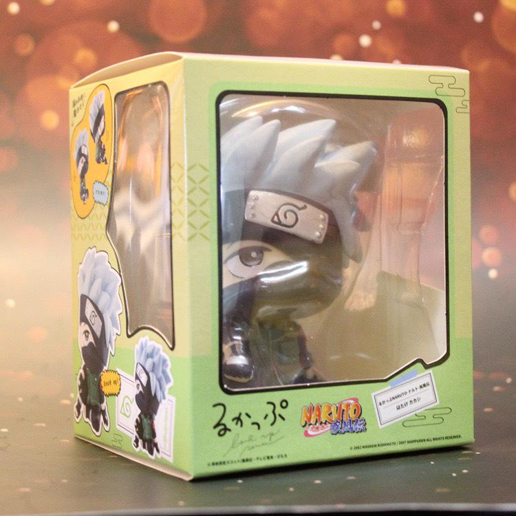 Chibi Naruto & Kakashi Figure: Showcasing Exquisite Craftsmanship with Relaxed Sitting Postures