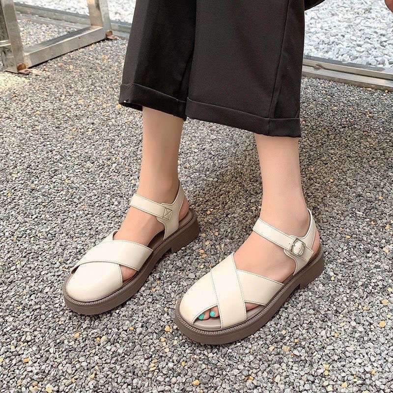 Baotou sandals women's summer 2025 new platform beach Roman shoes fairy with skirt pig cage shoes flat single shoes