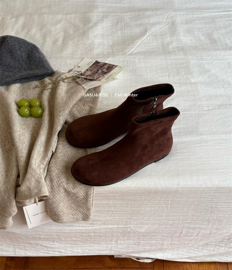 

Skinny boots women s short tube 2025 autumn new short boots bare boots low heel rear zipper suede suede versatile women s shoes tide 39 темно-коричневого