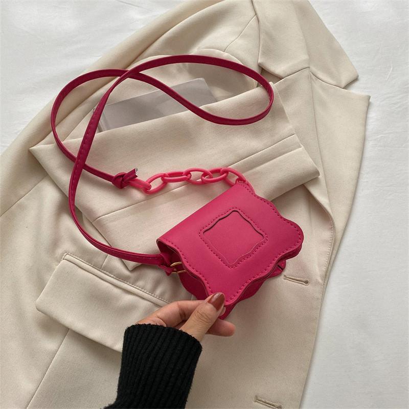 Chic Casual Crossbody Bag For Women Stylish Small Square Bag With Magnetic Closure In Multiple Colors