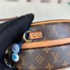 [Pre-Owned] Petite Boite Chapeau Monogram Canvas Leather Shoulder Bag Medium - Very Good #1PWMWUP